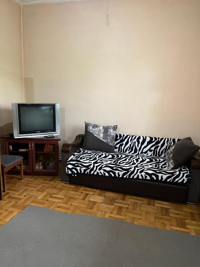 Guest House Saman Garni Extérieur photo
