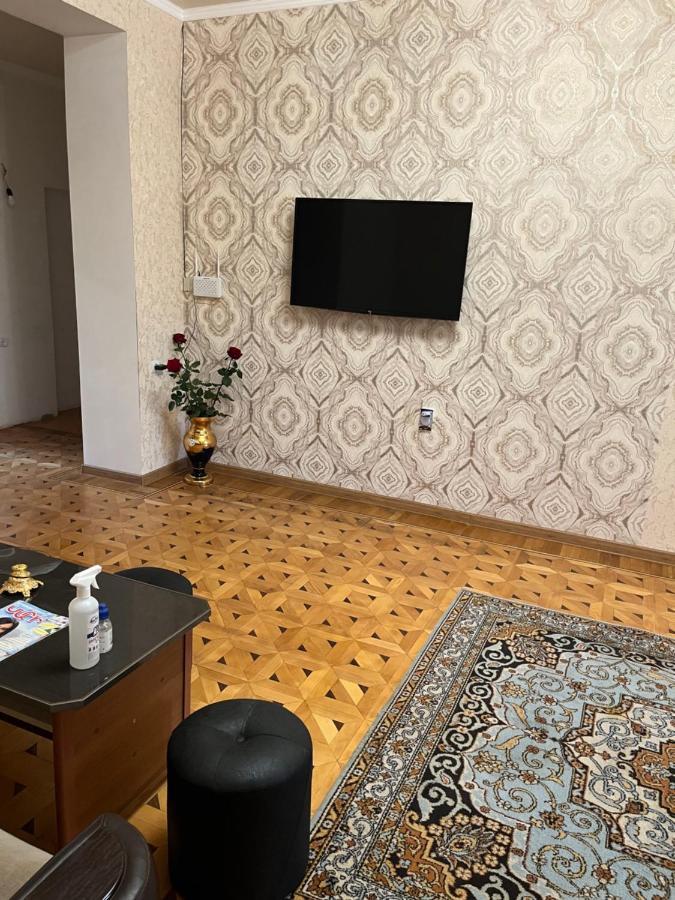 Guest House Saman Garni Extérieur photo