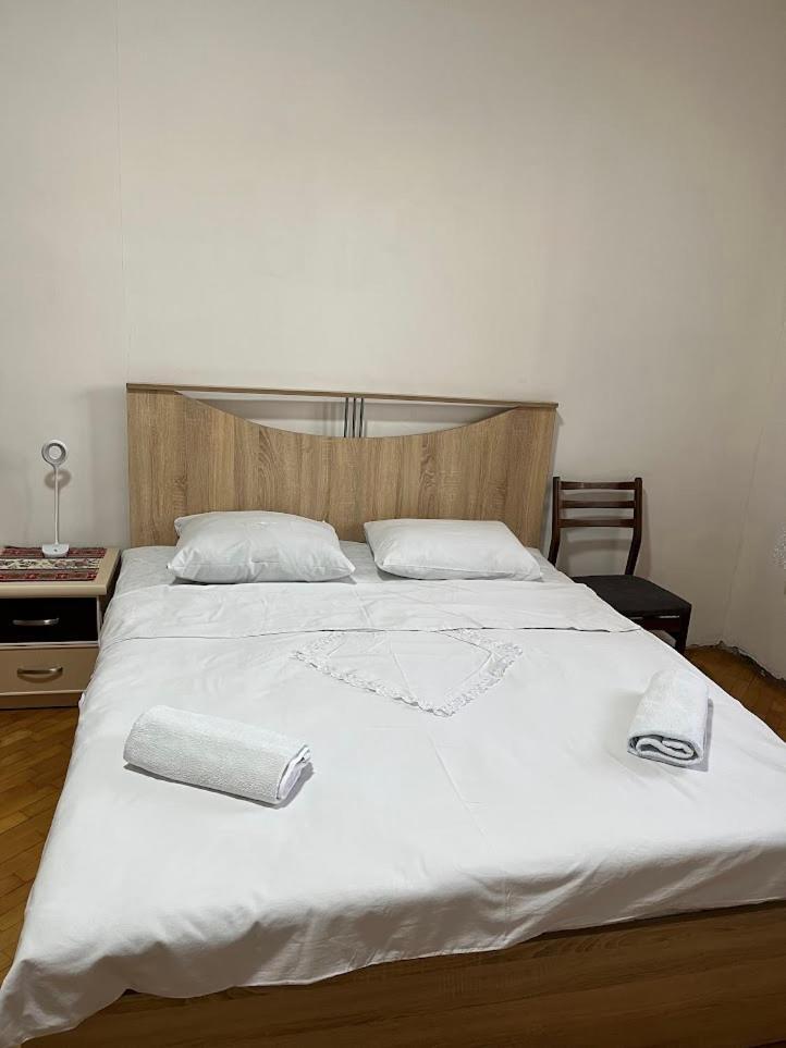 Guest House Saman Garni Extérieur photo
